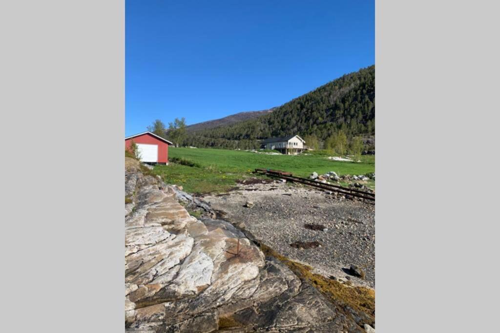 Efjord And Stetind Resort - Cabin Kobbernestinden Ballangen 외부 사진