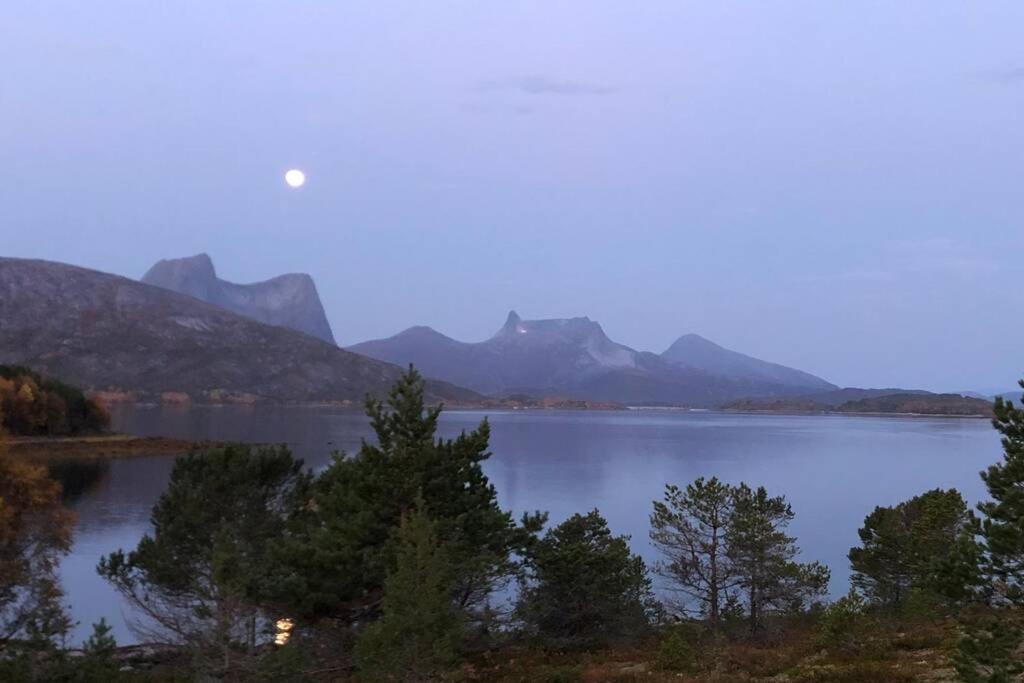 Efjord And Stetind Resort - Cabin Kobbernestinden Ballangen 외부 사진